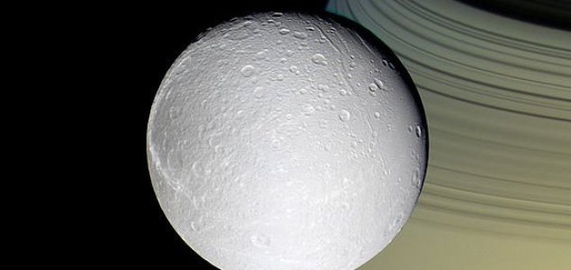 Mysterious straight lines discovered on Dione