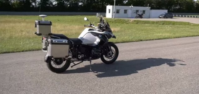 BMW has invented a self-riding motorcycle